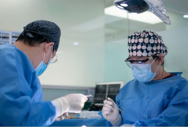 How to Help Your Body Recover Faster After a Surgery #beverlyhills #beverlyhillsmagazine #bevhillsmag #surgery #getregularrest #healingprogress #safeandfastrecovery