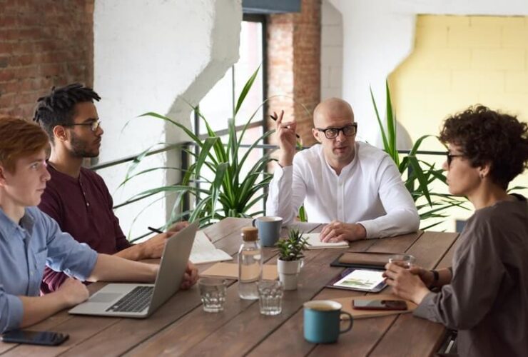 How to Help Your Business Succeed:#beverlyhills #beverlyhillsmagazine #business #successfulbusiness #businessplan #businessbrand #businessonlinepresence #businessonline #professionals