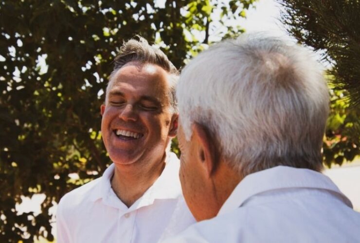 How to Help Your Older Parents if They Live With You #beverlyhills #beverlyhillsmagazine #olderparents #agingparents #keepyourparentshappy #becomecaregiver #helpingyourparents