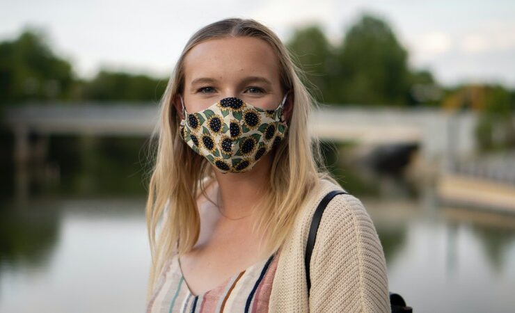 Beverly Hills Magazine How to Look Good When Stepping Out in Your Mask