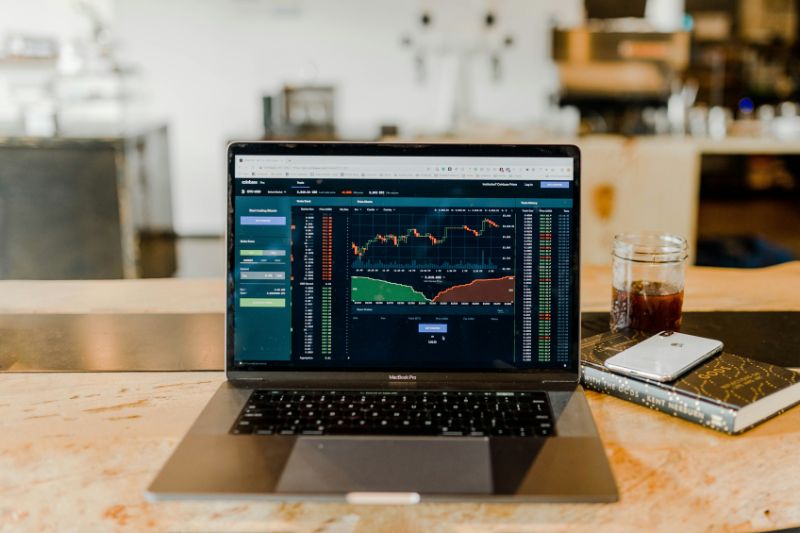 How to Perform a Stock Market Analysis? #beverlyhills #beverlyhillsmagazine #stockmarket #onlinetrading #stockmarket #onlinetrading #financialmarket #typesofinvestments