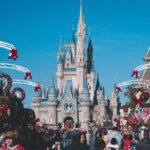 How to Plan Your First Disneyland Vacation #beverlyhills #beverlyhillsmagazine #disneylandvacation #planningfordisneylandvacation #disneypark #dreamvacation #familyvacation