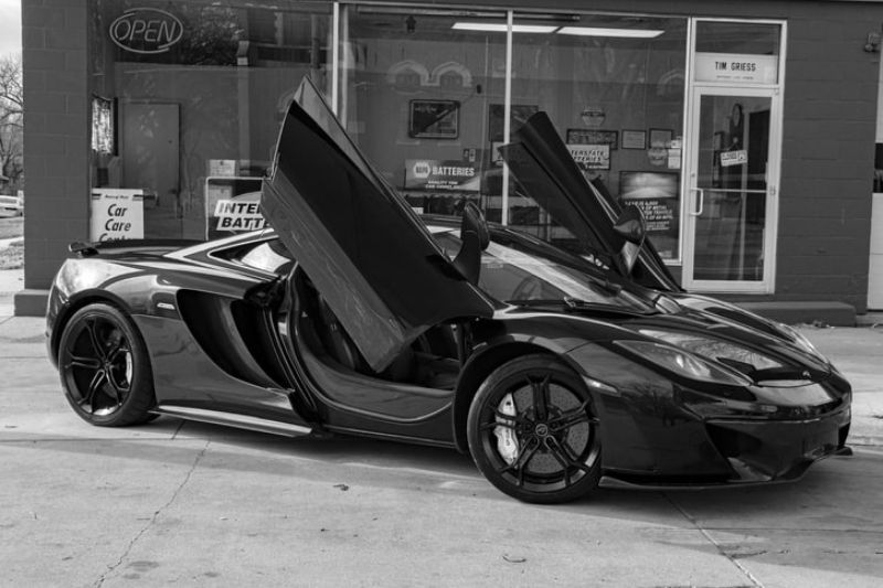 How to Protect a Luxury Car #beverlyhills #beverlyhillsmagazine #luxurycar #carinsurance #garage #luxurycarinsurance #bevhillsmag