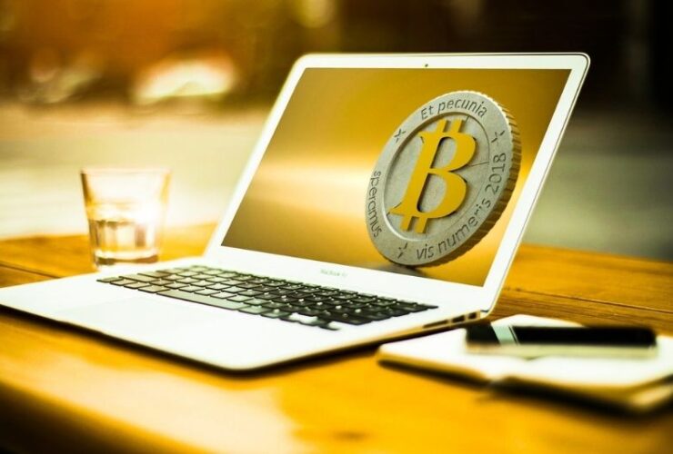How to Trade Crypto Online #beverlyhills #beverlyhillsmagazine #cryptocurrencymarket #cryptotrading #tradingstrategies #digitalasset #proiftabletrading #tradingonline #bevhillsmag
