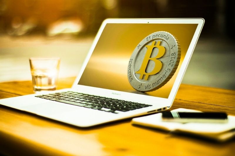 How to Trade Crypto Online #beverlyhills #beverlyhillsmagazine #cryptocurrencymarket #cryptotrading #tradingstrategies #digitalasset #proiftabletrading #tradingonline #bevhillsmag