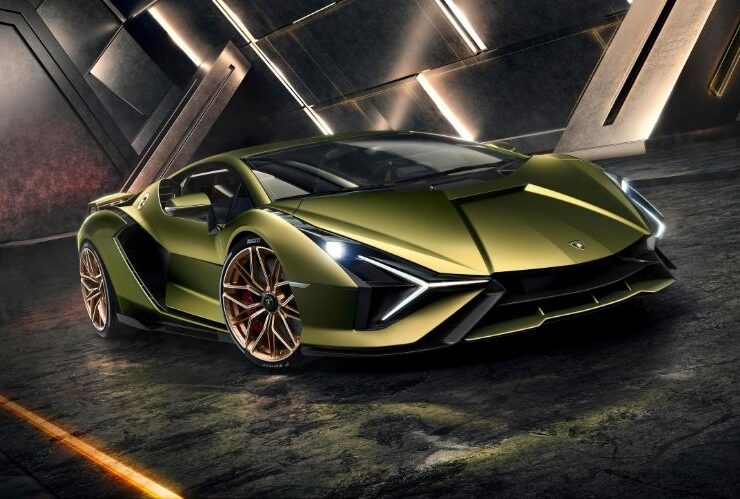 Hybrid Sports Car: The Lamborghini Sian FKP-37 #beverlyhills #beverlyhillsmagazine #carmagazine #popularcarmagazine #luxurycar #dreamcar #fastcar #cars #coolcar #sportscar #hypercar #supersportscar #lamborghini #lamborghinisian #sianfkp37 #2021siancoupe #coupe