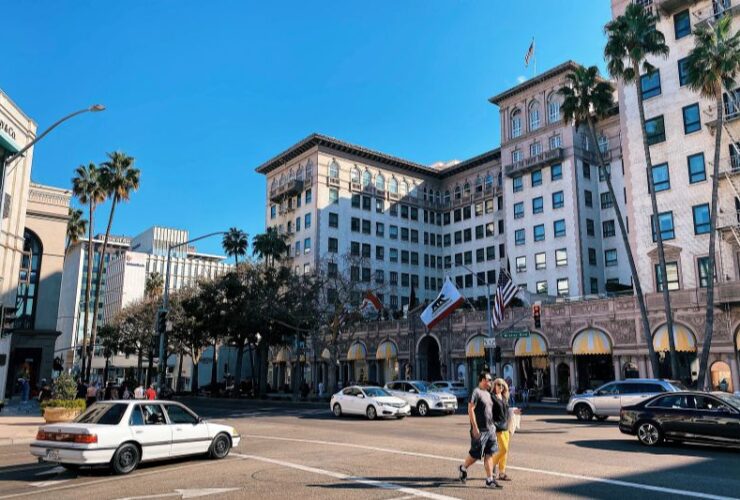 If You Live in Beverly Hills, You Probably Did Something Worth Writing A Memoir About #beverlyhills #beverlyhillsmagazine #liveinbeverlyhills #writingservices