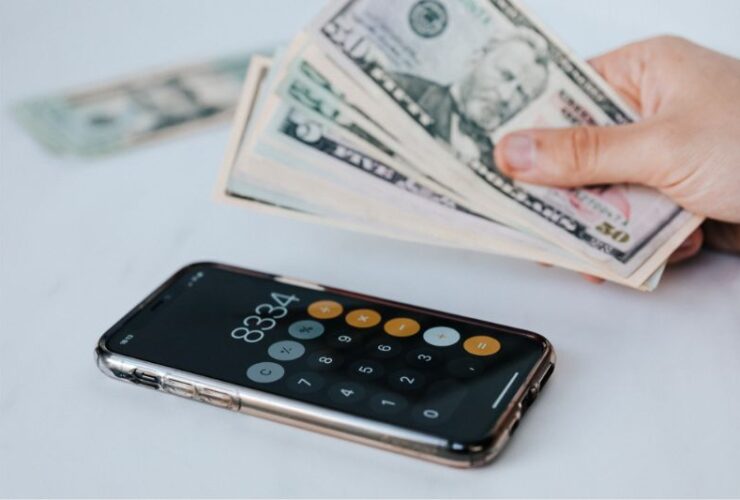 If You're Under Serious Debt These Tips Might Help You #beverlyhills #beverlyhillsmagazine #seriousdebt #creditcounselors #debtmanagement #debtconsolidation #paymentplans