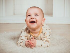 Infant Nutrition Essentials: From Birth to Six Months #beverlyhills #beverlyhillsmagazine #infantnutrition #babyformula #breastmilk #nutritionalrequirement