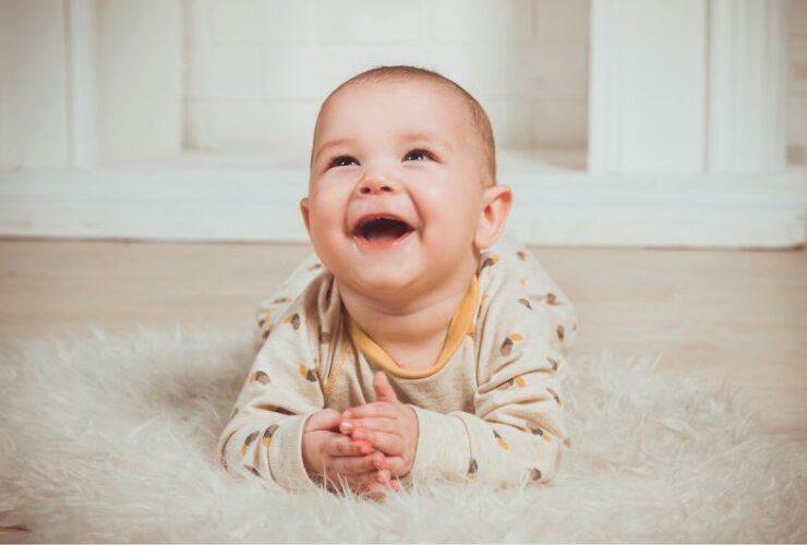 Infant Nutrition Essentials: From Birth to Six Months #beverlyhills #beverlyhillsmagazine #infantnutrition #babyformula #breastmilk #nutritionalrequirement