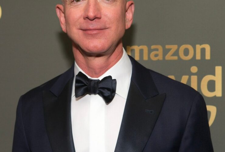 Jeff Bezos: A Business Leader Beyond Compare #jeffbezos #business #success #entrepreneurs #bevhillsmag #beverlyhillsmagazine #beverlyhills