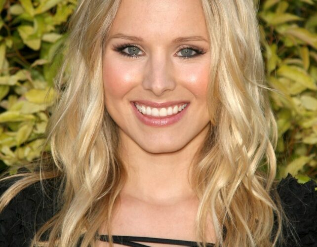 Kristen Bell #bevhillsmag #beverlyhillsmagazine #beverlyhills #celebrities #moviestars #hollywoodspotlight #celebrityspotlight #kristenbell