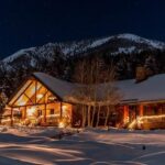 Lone Mountain Ranch #BigSky #montana #usa #exclusiveescapes #vacation #luxurylifestyle #travel #luxury #hotels #exclusive #getaway #destinations #resorts #beautiful #life #traveling #bucketlist #beverlyhills #BevHillsMag #cowgirls