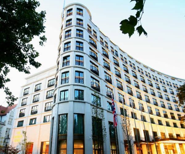 Charles Hotel #Munich #germany #travel #5star #luxury #hotels #europe #beverlyhills #beverlyhillsmagazine #bevhillsmag