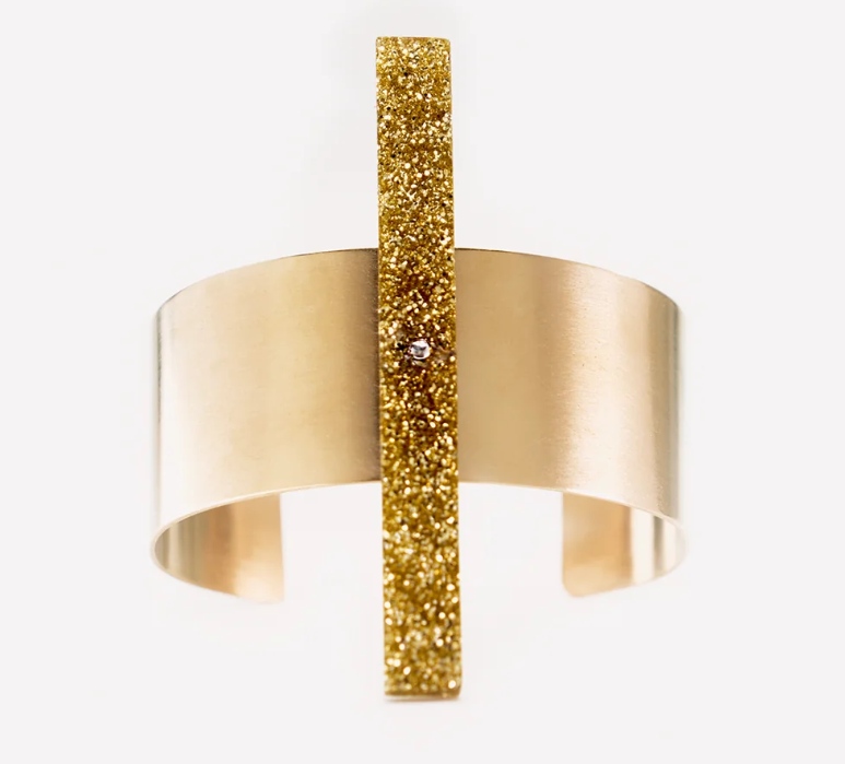 Collections of Paradise Feathers #earrings #rings #beverlyhills #beverlyhillsmagazine #lab-growndiamonds #purestnaturaldiamond #jewelryindustry