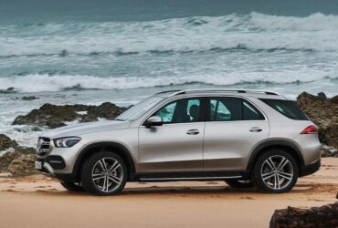 Luxury Midsize SUV Mercedes Benz GLE Hybrid #beverlyhills #beverlyhillsmagazine #bevhillsmag #mercedes #mercedesbenzglehybrid #mercedesbenzgle #mercedesSUV #SUVs #luxurySUV #midsizeSUV #coolSUV #luxurymidsizeSUV