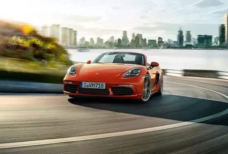 Convertible Porsche: The 2020 Boxster 718 #bevhillmag #beverlyhills #beverlyhillsmagazine #porsche #porscheboxster #boxster #boxster718 #luxurycar #coolcar #fastcar #dreamcar #cars #carmagazine #popularcarmagazine #sports car #racingcar #convertibleluxurycar #convertiblesportscar #convertible