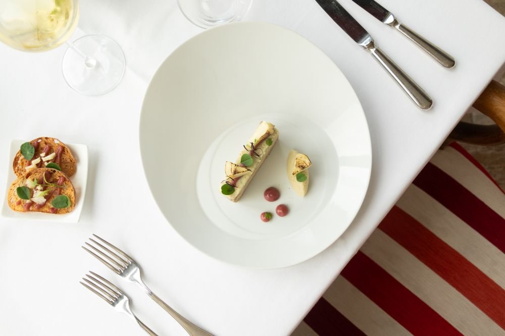 Luxury Restaurants in Paris Worth Discovering #LuxuryDining #ParisRestaurants #FineDining #LuxuryTravel #FrenchCuisine #ParisLifestyle #LuxuryLifestyle