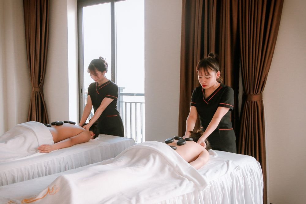 Luxury Spa Treatments Worth the Splurge #LuxurySpa #SpaTreatments #LuxuryWellness #SelfCare #LuxuryLifestyle