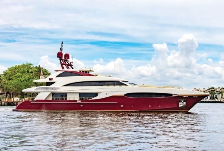 Luxury Yacht The Cabernet 147’ from Sensation #beverlyhills #beverlyhillsmagazine #bevhillsmag #yachtingvessels #yachtlife #yachts #luxuryyacht #cabernet #sensationyachts #motoryacht #superyacht