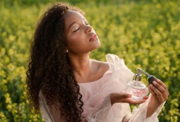 Luxury of Scent: Choosing A Daily Eau de Parfum #LuxuryFragrance #LuxuryLifestyle #EauDeParfum #LuxuryBeauty #FineFragrance #SignatureScent #PerfumeLovers #LuxuryStyle