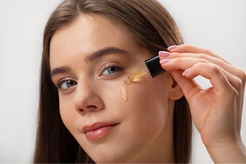 Make Valentines Day Special with The Best French Vitamin C Serums #beverlyhills #beverlyhillsmagazine #anti-agingcream #frenchvitamincserums #improveskinradiance #protecttheskin