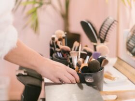 Makeup Tips While Travelling #make up tips