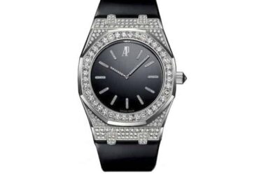 Audemars Piguet Royal Oak Tuxedo Diamond Watch. BUY NOW!!! #beverlyhills #watches #shop #jewelry #watch #bevhillsmag #bevelryhillsmagazine