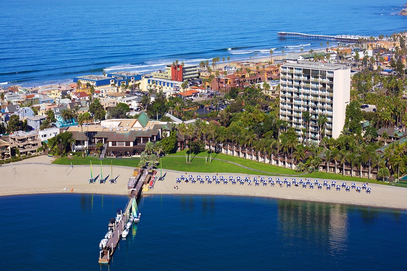#Beachfront Hotel Catamaran Resort #travel #San Diego #hotels #bevhillsmag #beverlyhillsmagazine #beverlyhills