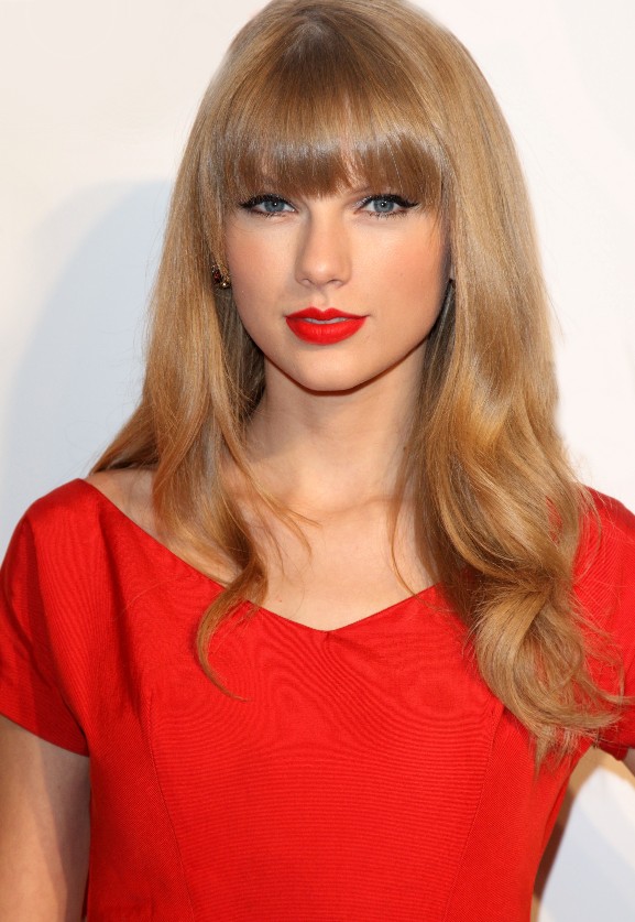 Star of the Week: Taylor Swift #celebrities #taylorswift #bevhillsmag #beverlyhillsmagazine