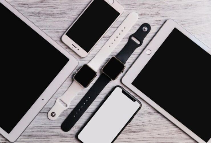 Must-Have Gadgets for 2020 to Make Your Life Easier #beverlyhills #beverlyhillsmagazine #pandamic #dependentontechnology #dependentongadgets #gadgets #sleepgadgets #smartdoorbells #makelifeeasier #technology