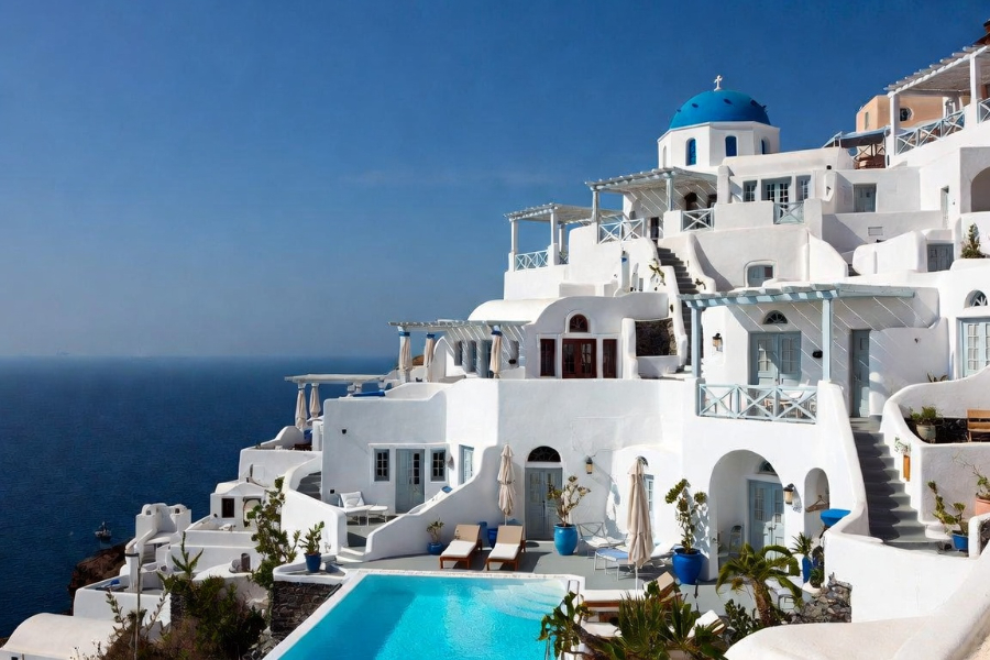 #Mystique Hotel Santorini #travel #Greece #hotels #bevhillsmag #beverlyhillsmagazine #beverlyhills