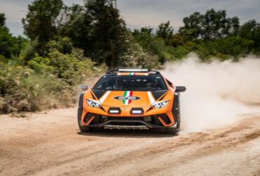  Lamborghini Huracán Sterrato #beverlyhills #beverlyhillsmagazine #bevhillsmag #ChevroletCorvetteZ06 #ChevyCorvetteZ06 #coolcar #luxurysportscar #sportscar #fastcar #fastestcar #carmagazine #popularcarmagazine #lamborghini #fastcars #dreamcars