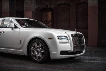 Nice Cars to Rent for Prom #beverlyhills #beverlyhillsmagazine #cartohire #rentforprom #luxurysportscar #hiringacarforprom #nicecars #luxurycarhire #bevhillsmag