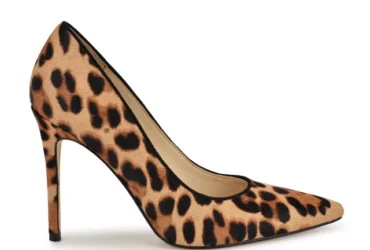 Nine West: Trendy Shoes and Accessories for Women #NineWest, #WomensShoes, #FashionHandbags, #TrendyFootwear, #StylishAccessories, #WomensFashion, #IconicStyle, #BevHillsMag, #BeverlyHills, #BeverlyHillsMagazine