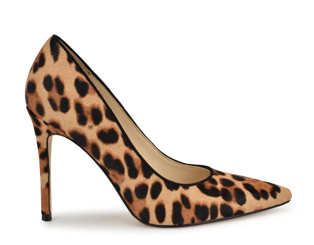 Nine West: Trendy Shoes and Accessories for Women #NineWest, #WomensShoes, #FashionHandbags, #TrendyFootwear, #StylishAccessories, #WomensFashion, #IconicStyle, #BevHillsMag, #BeverlyHills, #BeverlyHillsMagazine