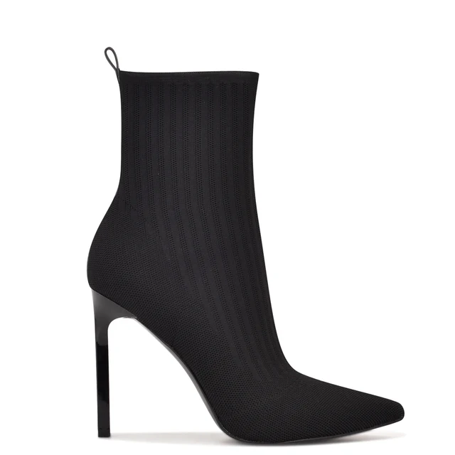 Nine West: Trendy Shoes and Accessories for Women #NineWest, #WomensShoes, #FashionHandbags, #TrendyFootwear, #StylishAccessories, #WomensFashion, #IconicStyle, #BevHillsMag, #BeverlyHills, #BeverlyHillsMagazine