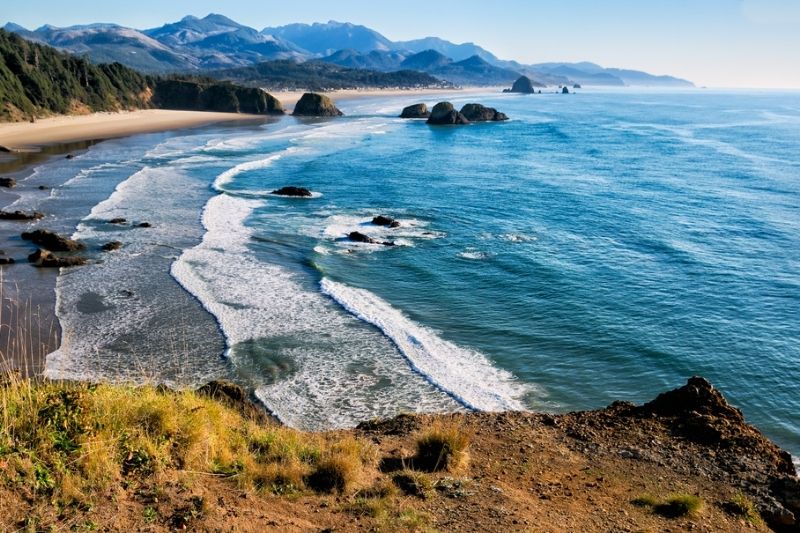 Pacific Northwest Boating Offers Adventure of a Lifetime #beverlyhillsmagazine #bevhillsmag #beverlyhills #Hatterasyachts #luxurymotoryacht #luxuryyacht #pacificnorthwestboastingadventure #seattleyachtcharter #worthavenueyachts #pacificnorthwestyachtcharter