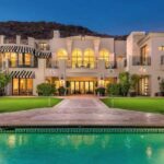 Bella Paradiso: A Dream Home In Arizona #USA #paradisevalley #arizona #dreamhomes #parkcityutah #realestate #homesforsale #skilife #beverlyhills #beverlyhillsmagazine #luxury #exclusive #luxurylifestyle #beautiful #life #beverlyhills #BevHillsMag