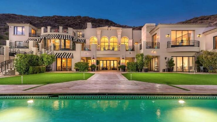 Bella Paradiso: A Dream Home In Arizona #USA #paradisevalley #arizona #dreamhomes #parkcityutah #realestate #homesforsale #skilife #beverlyhills #beverlyhillsmagazine #luxury #exclusive #luxurylifestyle #beautiful #life #beverlyhills #BevHillsMag