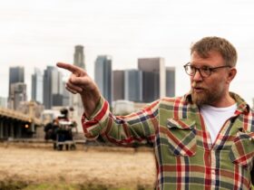 Guy Ritchie to Direct new TV Show "The Donovans" #bevhillsmag #beverlyhillsmagazine #beverlyhills #celebrities #moviestars #hollywoodspotlight #celebrities #GUYRITCHIE #PARAMOUNT