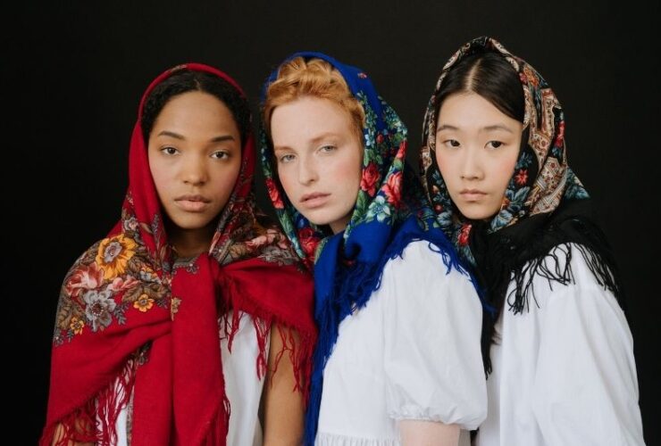 Pashmina Shawls and Scarfs: Impressive Business Worldwide #beverlyhills #beverlyhillsmagazine #bevhillsmag #pashminashawlsandscarfs #businesswoman #embroiderystoles #fashionable #finestwool