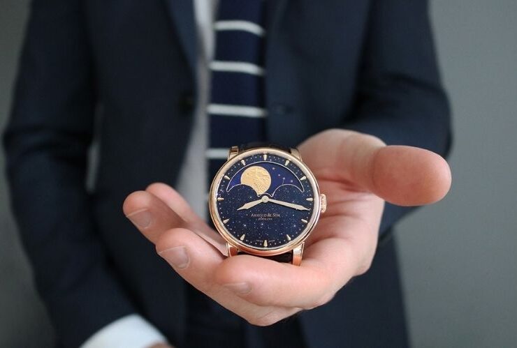 Classy Watch: Perpetual Moon Obsidian #beverlyhills #beverlyhillsmagazine #bevhillsmag #buywatches #classywatch #luxurywatch #men'swatches #men'swatchonline #lovewatches #perpetualmoonobsidian #arnoldandson