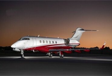 Bombardier Challenger 300 #jets #privatejets #bevhillsmag #beverlyhillsmagazine #beverlyhills