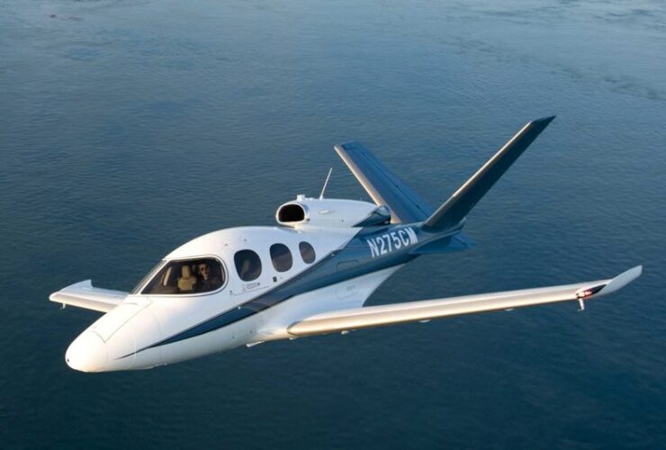 Cirrus Vision SF50 G2 #jets #privatejets #bevhillsmag #beverlyhillsmagazine #beverlyhills