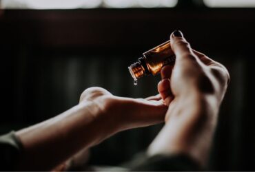 Products That Will Give Your Skin A Fresh Look #beverlyhills #beverlyhillsmagazine #prematureaging #skincareroutine #treatingacne #freshlook