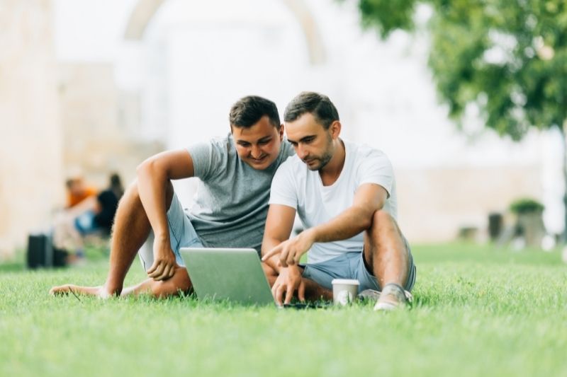 Pros And Cons Of Digital And Internet Freedom #beverlyhills #beverlyhillsmagazine #bevhillsmag #digitalfreedom #internetfreedom #internetinformation #humanrights #accessinternet #digitization