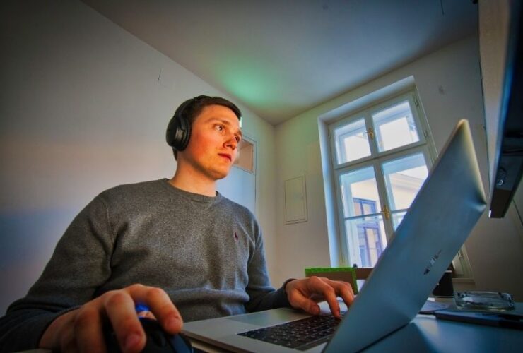 Quick Guide: 7 Ways Of Transcribing Interviews #beverlyhills #beverlyhillsmagazine #bevhillsmag #transcribeinterviews #transcribinginterviews #transcription