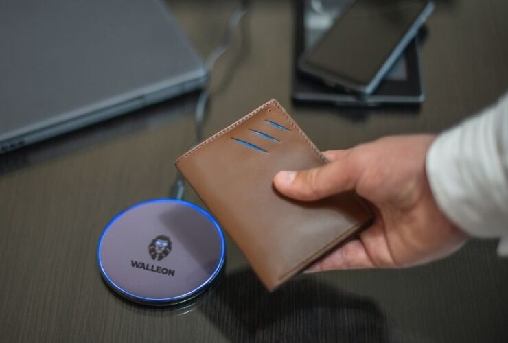 Reasons to Invest in Quality Leather Wallets #qualityleatherwallet #leatherwallets #classicwallet #accessories #custom-madewallets #bevhillsmag