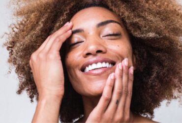 Red Light Therapy for Wrinkles: Before and After #beverlyhills #beverlyhillsmagazine #bevhillsmag #skincareproducts #skincareroutine #lighttherapy #wrinkles